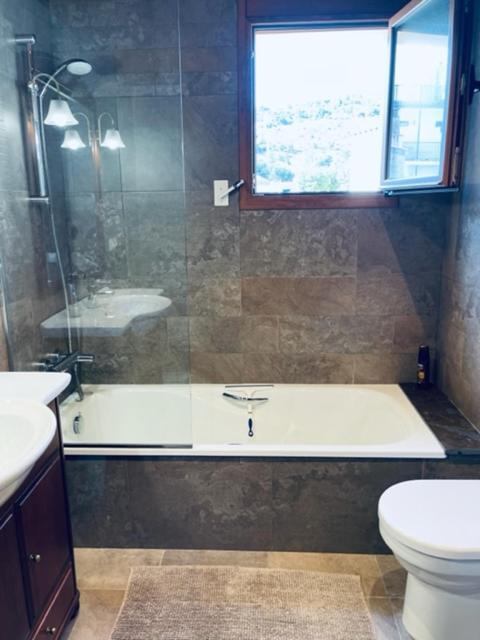 Cantina A Charming & Artistic House With Pool Castell-Platja d'Aro Luaran gambar